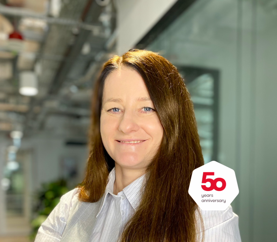 Portret van Agnieszka Chromińska, Director Unsecured Receivables Department, EOS Polen, in een kantoorcontext.